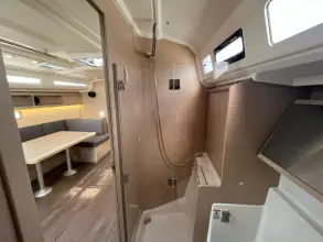 Thumbnail von Beneteau Oceanis 40.1