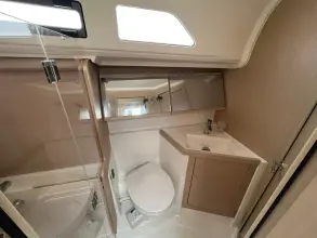 Thumbnail von Beneteau Oceanis 40.1