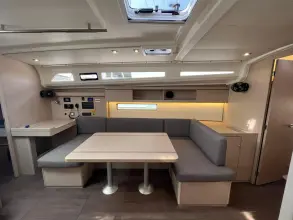 Thumbnail von Beneteau Oceanis 40.1