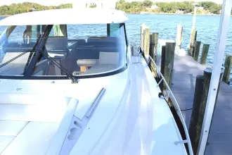 Thumbnail von Tiara Yachts EX60