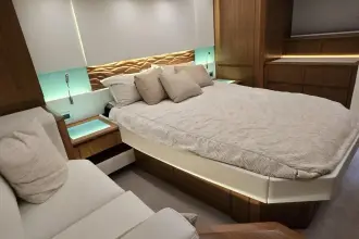 Thumbnail von Tiara Yachts EX60