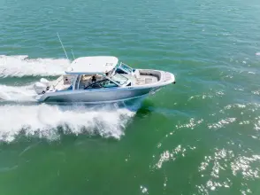 Thumbnail von Boston Whaler 320 Vantage