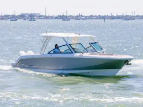 Thumbnail von Boston Whaler 320 Vantage