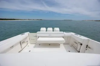 Thumbnail von Boston Whaler 370 Outrage