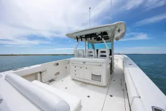 Thumbnail von Boston Whaler 370 Outrage