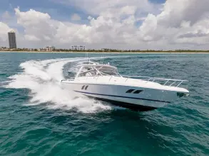 Thumbnail von Intrepid 475 Sport Yacht