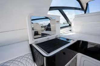 Thumbnail von Sea Ray 370 Sundancer Outboard