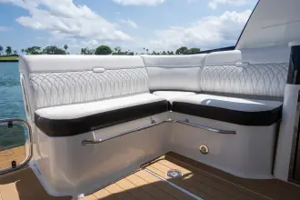 Thumbnail von Sea Ray 370 Sundancer Outboard