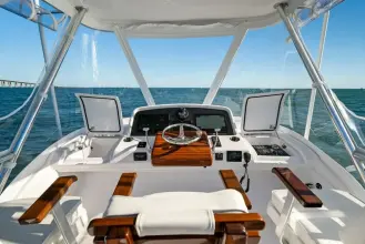 Thumbnail von Bertram 35 Flybridge