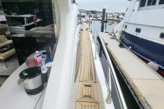 Thumbnail von Azimut 68