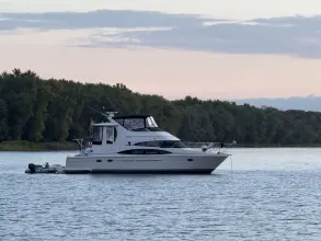 Carver 444 Cockpit Motor Yacht
