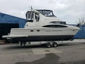 Thumbnail von Carver 444 Cockpit Motor Yacht