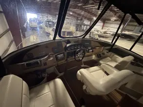 Thumbnail von Carver 396 Motor Yacht