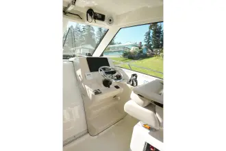 Thumbnail von Boston Whaler 285 Conquest Pilothouse