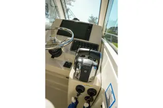 Thumbnail von Boston Whaler 285 Conquest Pilothouse