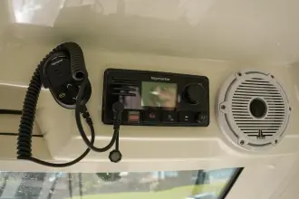 Thumbnail von Boston Whaler 285 Conquest Pilothouse