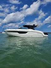 Cruisers Yachts 38 GLS