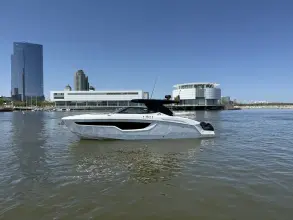 Thumbnail von Cruisers Yachts 38 GLS