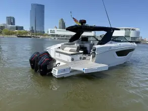 Thumbnail von Cruisers Yachts 38 GLS