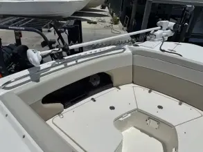 Thumbnail von Boston Whaler 240 Vantage