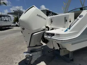 Thumbnail von Boston Whaler 240 Vantage