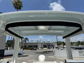 Thumbnail von Boston Whaler 240 Vantage