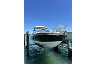 Formula 350 Crossover Bowrider