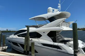 Thumbnail von Sunseeker 65 Sport Yacht