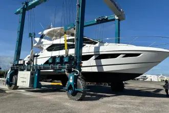 Thumbnail von Sunseeker 65 Sport Yacht