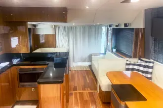 Thumbnail von Sunseeker 65 Sport Yacht