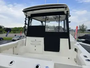 Thumbnail von Boston Whaler 325 Conquest
