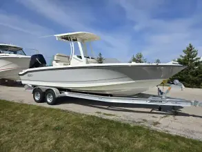 Thumbnail von Boston Whaler 220 Dauntless