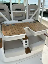 Thumbnail von Boston Whaler 360 Outrage