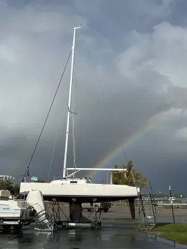 J Boats J9