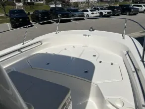 Thumbnail von Boston Whaler 210 Montauk