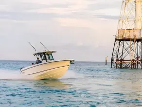 Thumbnail von Boston Whaler 280 Outrage