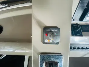 Thumbnail von Bayliner 4587 Motoryacht