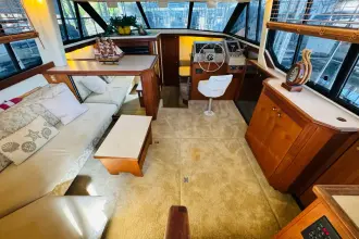Thumbnail von Bayliner 4587 Motoryacht