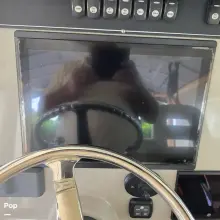 Thumbnail von Boston Whaler 330 Outrage