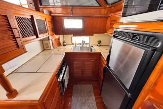 Thumbnail von Overseas PT52 COCKPIT MOTORYACHT Wine Knot