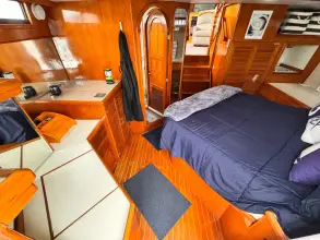 Thumbnail von Overseas PT52 COCKPIT MOTORYACHT Wine Knot