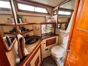Thumbnail von Overseas PT52 COCKPIT MOTORYACHT Wine Knot