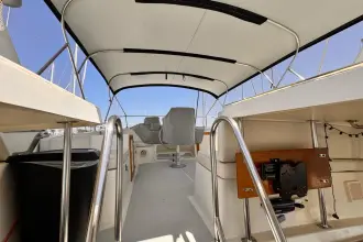 Thumbnail von Overseas PT52 COCKPIT MOTORYACHT Wine Knot