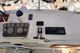 Thumbnail von Overseas PT52 COCKPIT MOTORYACHT Wine Knot