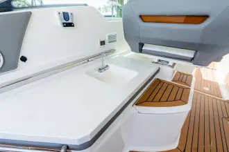 Thumbnail von Tiara Yachts 34LX