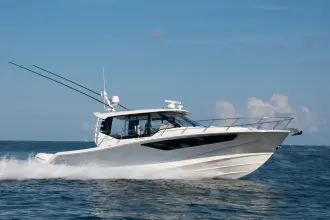 Boston Whaler 405 Conquest