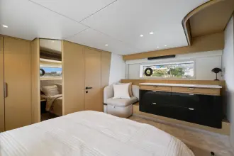 Thumbnail von Azimut 62