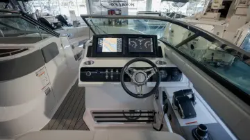 Thumbnail von Sea Ray SLX 310 Outboard