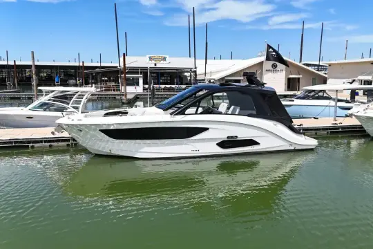 Sea Ray 370 Sundancer 
