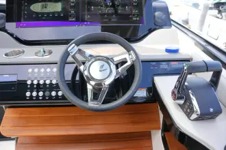Thumbnail von Sea Ray 370 Sundancer
